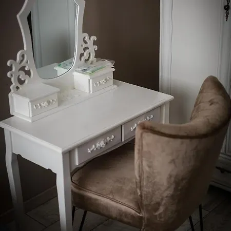 Exquisite 3 In The Heart Of Thetown Apartment